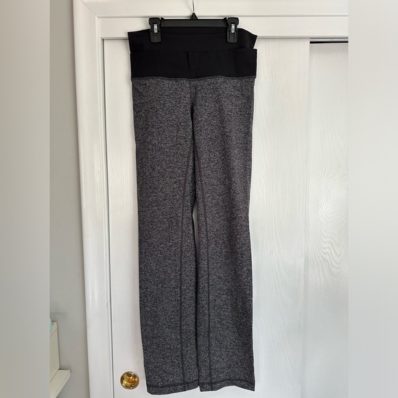 Lululemon Straight Up Double WaistBand Pants Size 8 - Picture 3 of 11